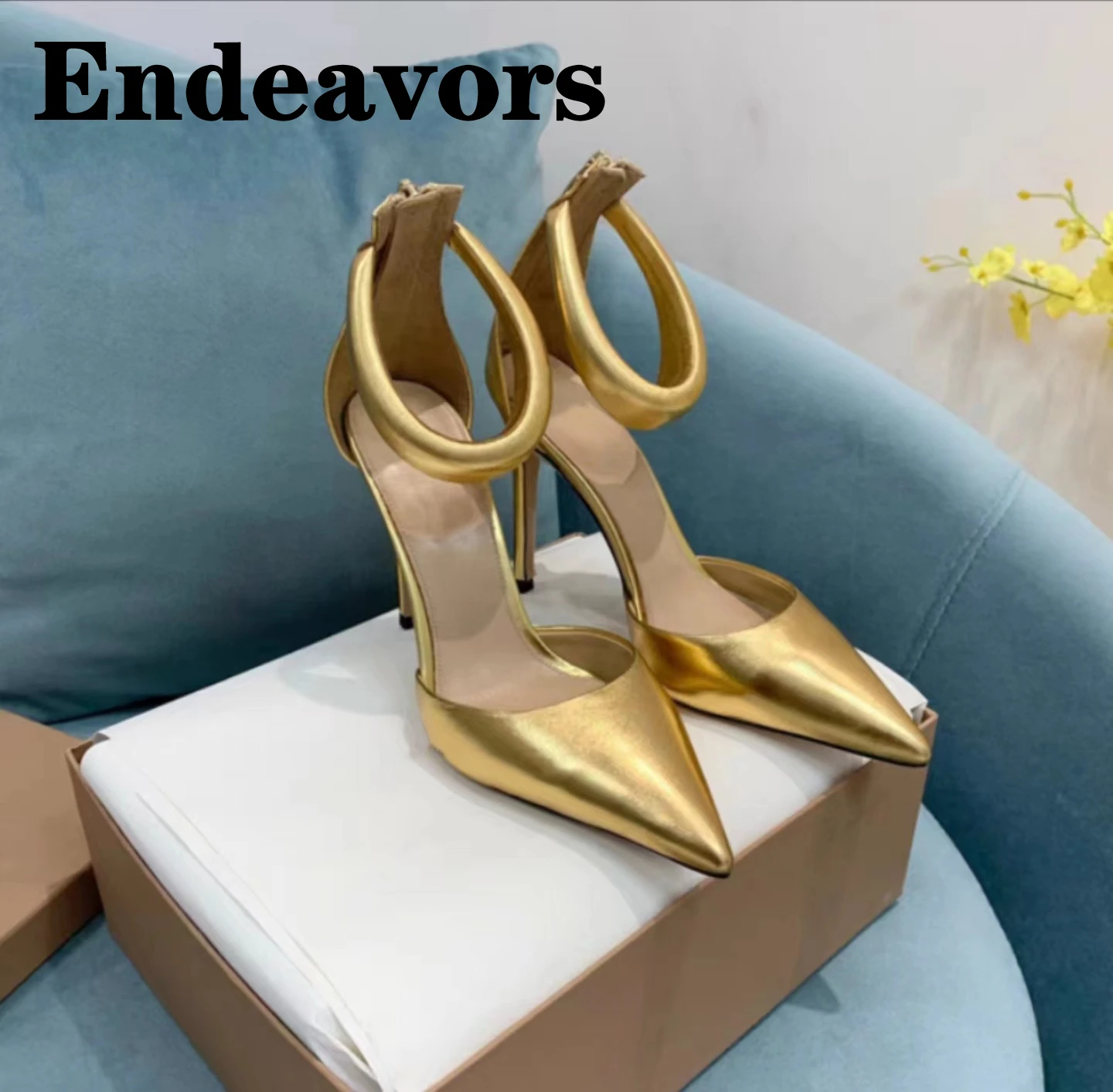 

Pointed Toe Back Zipper Shallow Hollow Thin High Heels Spring Newest Concise Large Size High Heels Woman Career Pumps Shoes