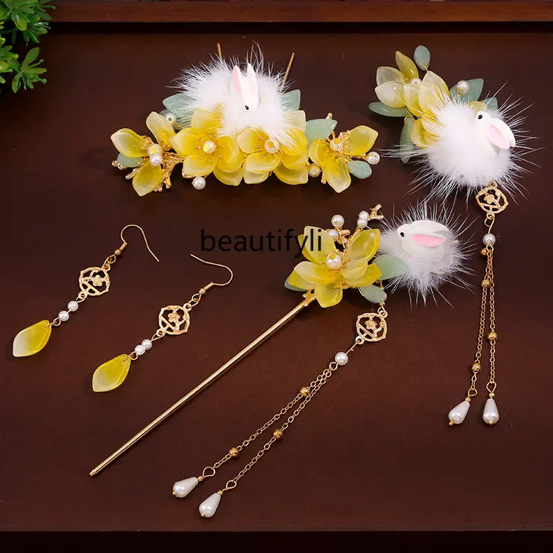 

yj Headdress for Han Chinese Clothing Super Fairy Girl Fur Ball Rabbit Hairpin Set Antique Accessories