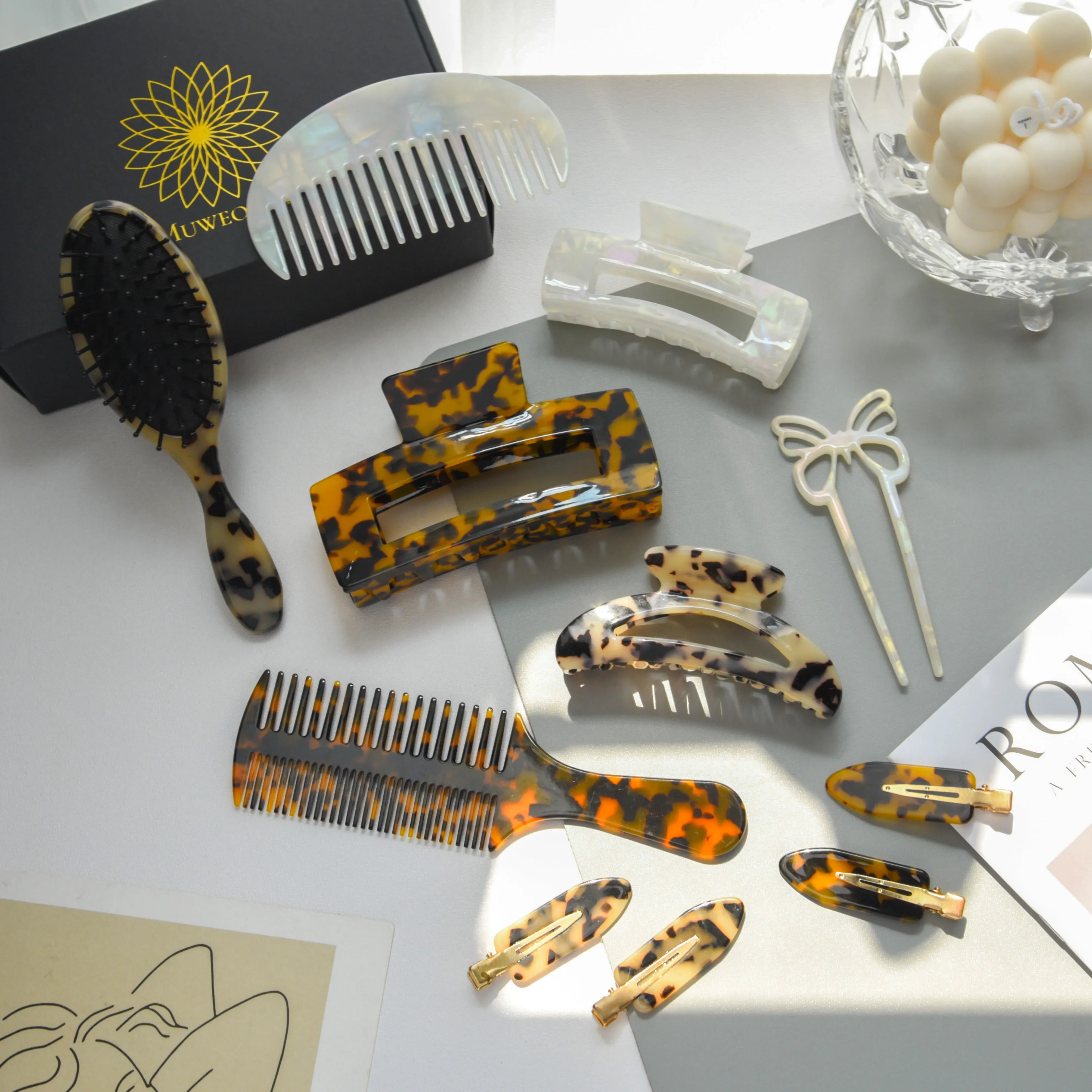 Набор аксессуаров для волос с леопардовым принтом расческа заколки зажим