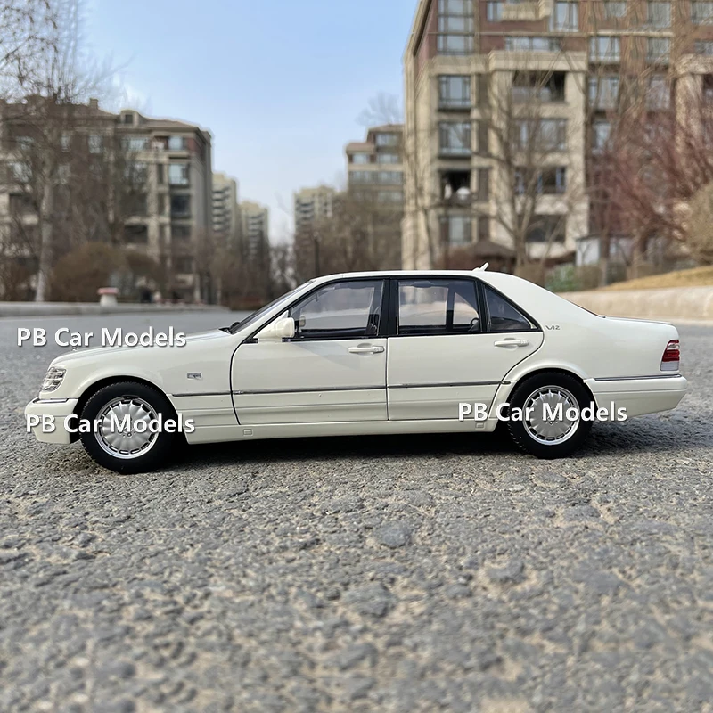 Pаспродажа Оригинальная модель автомобиля 1:18 1990 S600 W140 Tiger Head Ben, модель автомобиля из сплава, классическая модель автомобиля под давлением