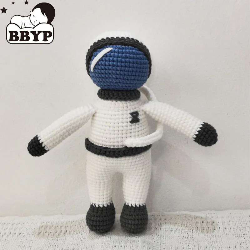 Фото Новая ручная работа Kawaii Astronau, мягкая игрушка, вязаная крючком шерстяная кукла, вязаная кукла, успокаивающие детские игрушки для сна для детей, подарок на день рождения №1