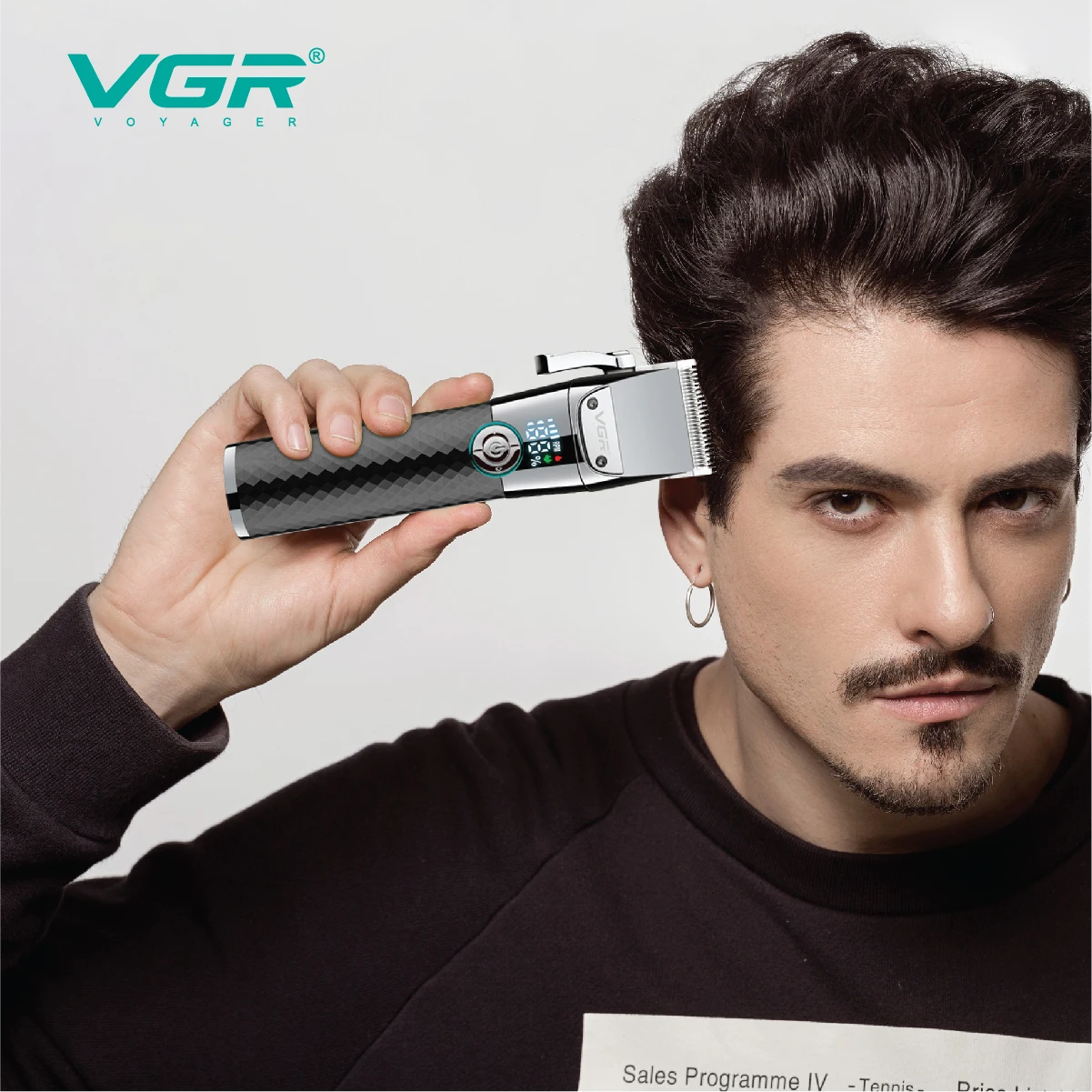VGR Professional Hair Clipper Barber Hair Trimmer Cordless Hair Cutting Machine Rechargeable Adjustable with Charging Base V-682 images - 6