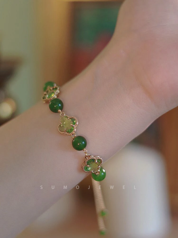 

SUMO green chalcedony four-leaf clover bracelet female lucky niche design sense net red white new simple transport