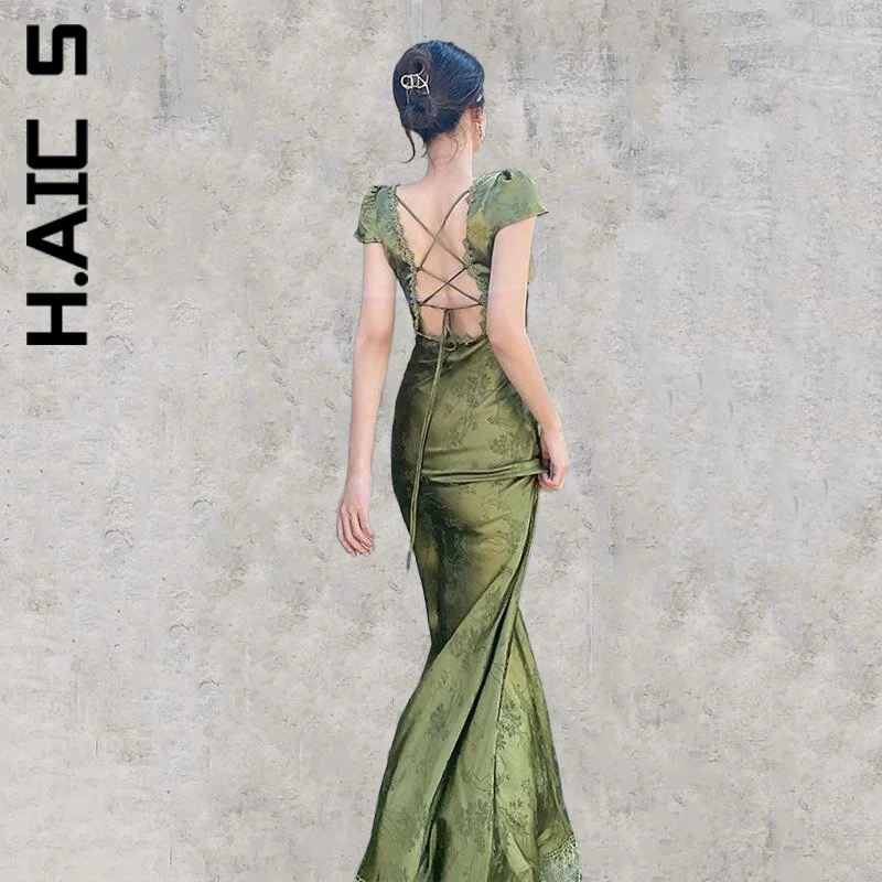 

Женское жаккардовое атласное платье с V-образным вырезом