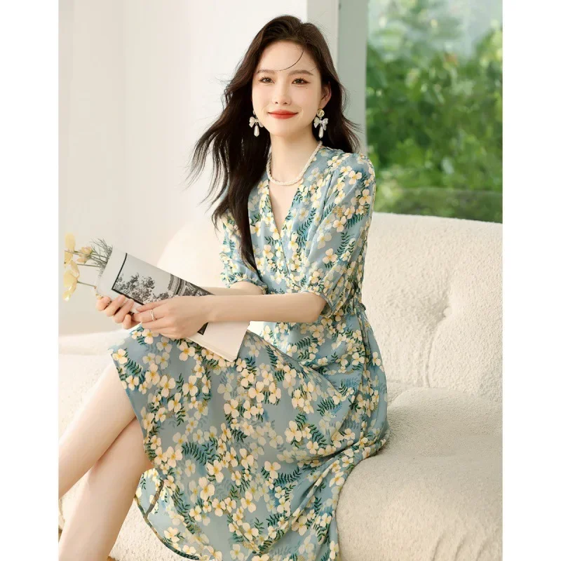 Лето 2023 новое элитное шифоновое платье миниатюрное средней длины свежее