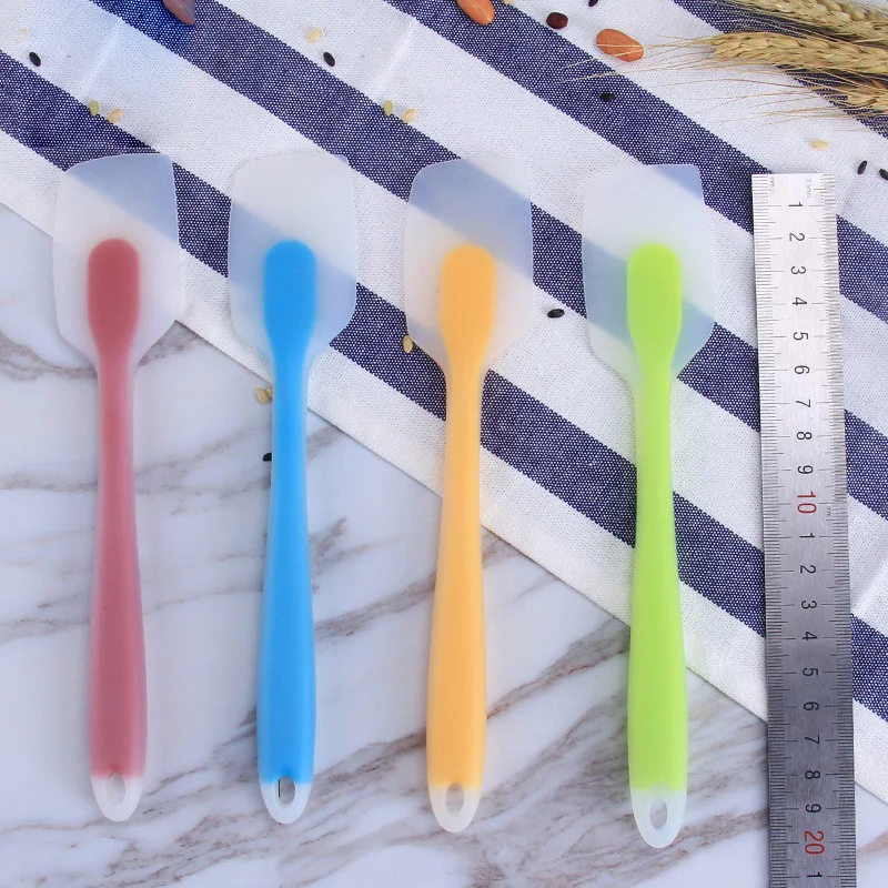 

Cake Cream Silicone Scraper Small and Large Translucent Scraper Integrated Silicone Scraper Set Baking