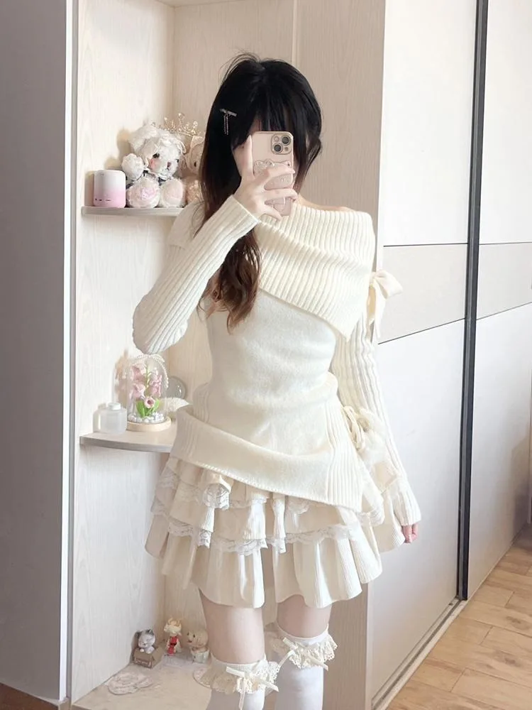 Женский комплект из двух предметов облегающий трикотажный топ с вырезом