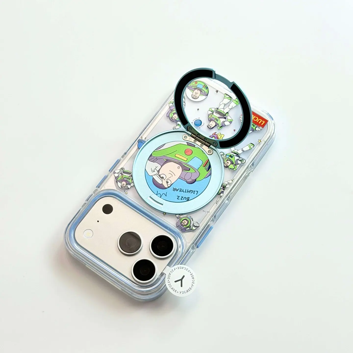 Фото Защитный чехол для мобильного телефона iPhone 17, 16, 15 Pro Max с изображением персонажа из мультфильма «История игрушек» (Элиен) №3