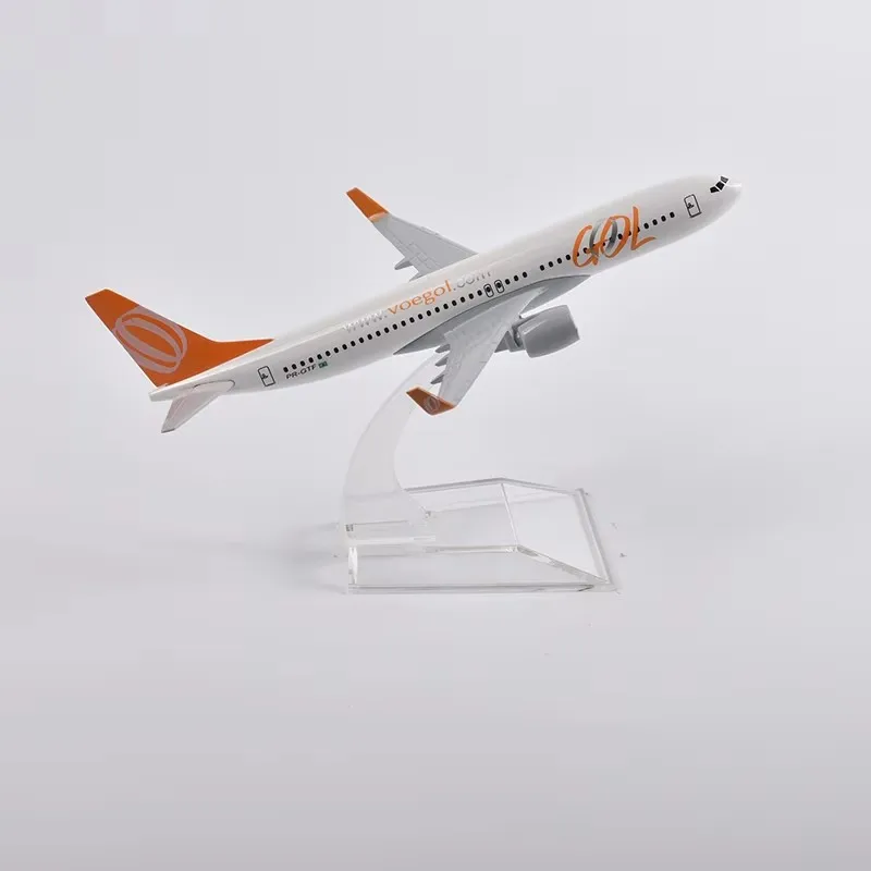 Масштаб 1/400 модель самолета из сплава 767 16 см B737 Gore Brazilian Airlines с подставкой