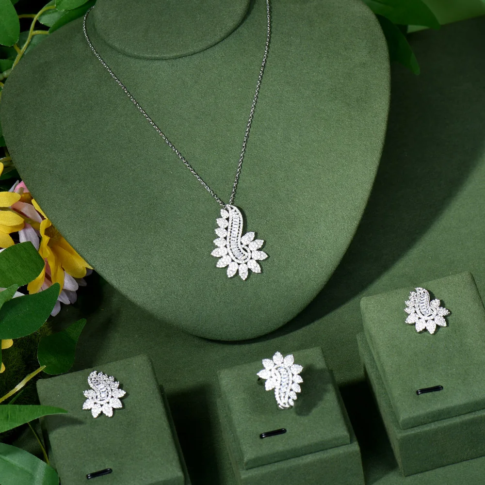 

Горячая Распродажа, благородный свадебный набор ювелирных изделий для вечеринок, женский роскошный кубический циркон, украшение в форме ли...