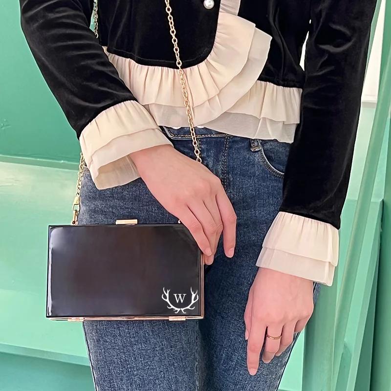 Personalized Name Corner Initial Acrylic Clutch Chain Diagonal Bag Acrylic Black And White Multicolor Temperament Wedding Party
