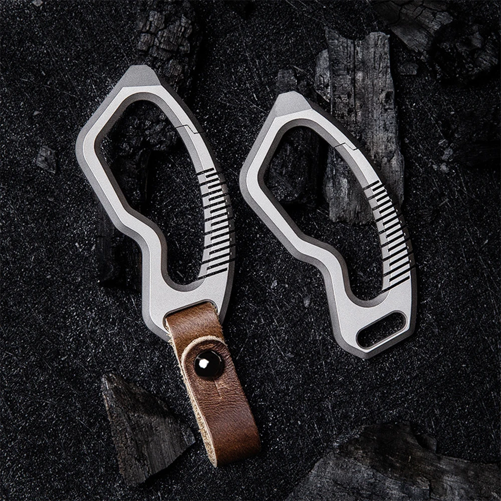 

1PC Multifunction Titanium Buckle Waist Buckle Keychain Accessories Car Keyring Outdoor Crowbar EDC Tool