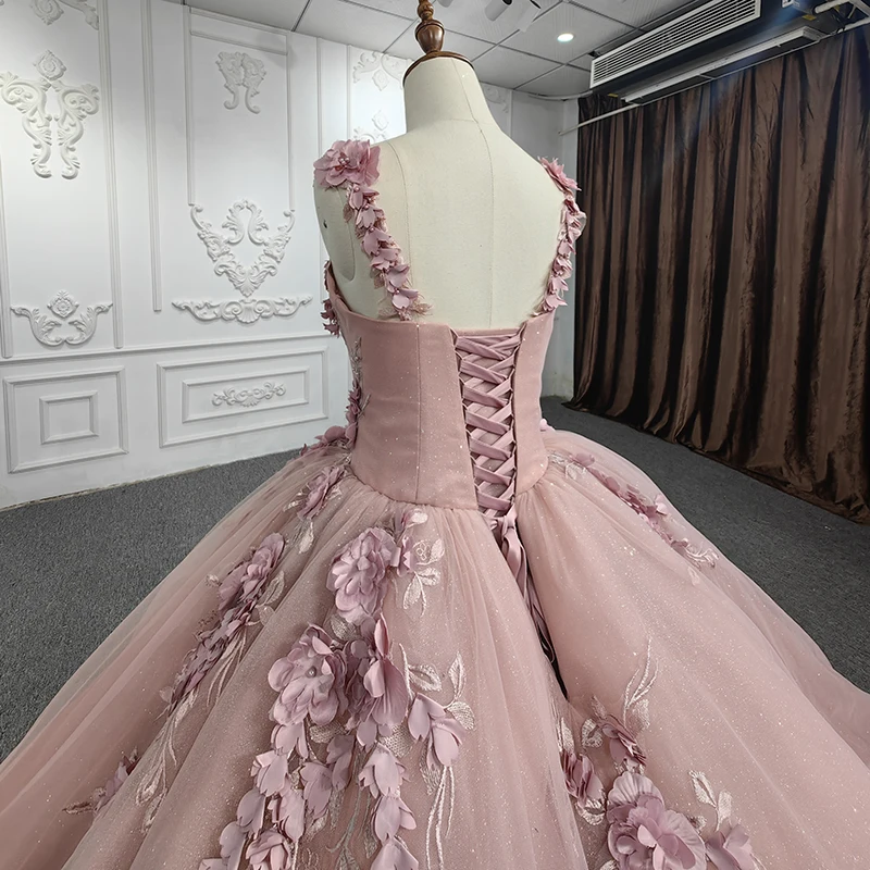 Рисунок 6 - Женское Пышное Платье принцессы;