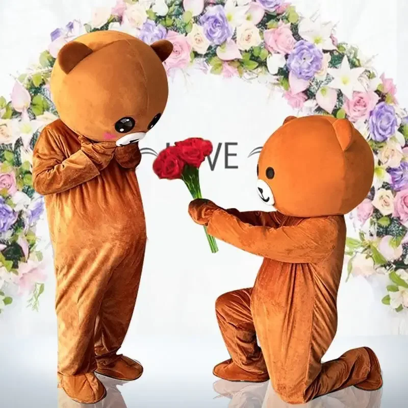 Костюм куклы с коричневым медведем