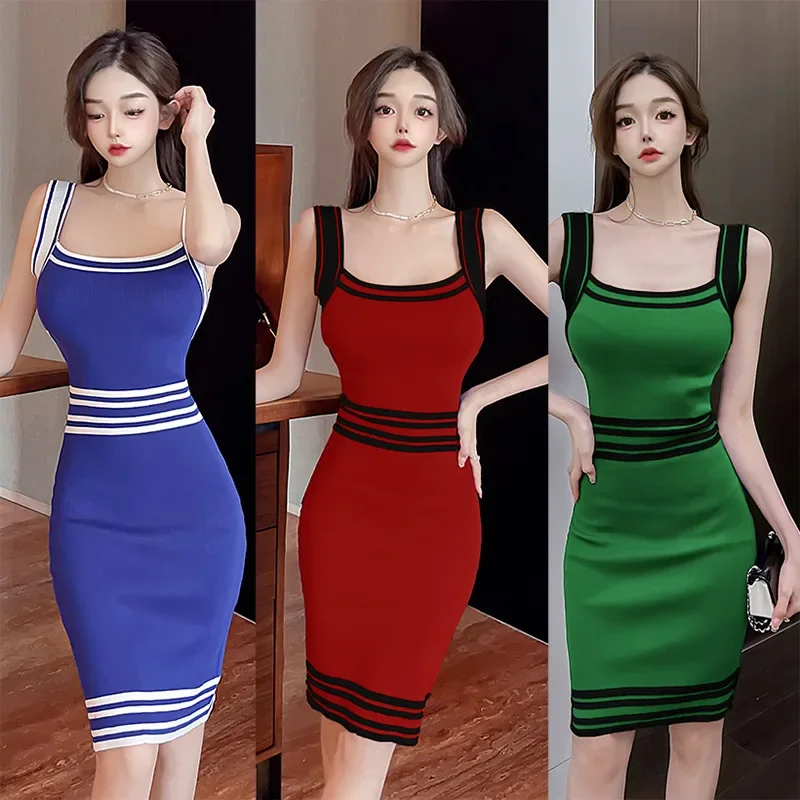 Лето 2023 новое элегантное светское платье в полоску с цветными блоками вязаное