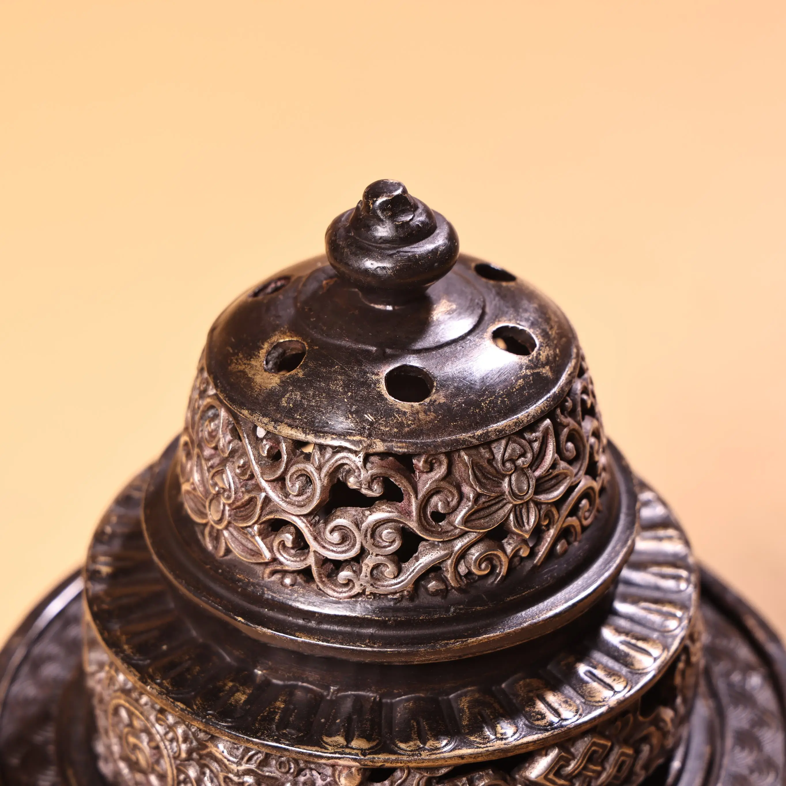 Курильница Ji Xiang Ba Bao — изысканное латунное мастерство посеребрение антикварный