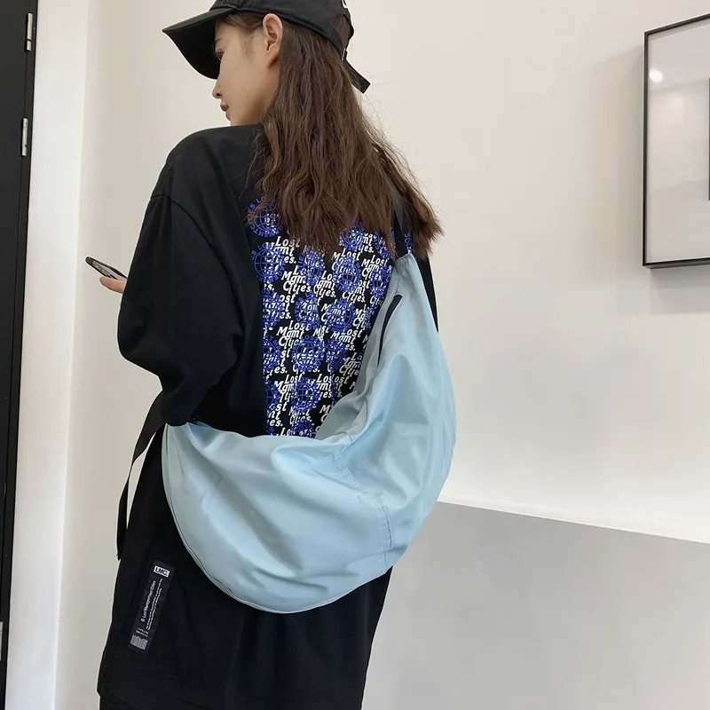 

Men's and Women's Shoulder Bag Leisure Student Bags High Quality Oxford Women's Messenger Bag Waterproof Outdoor Fitness Bags