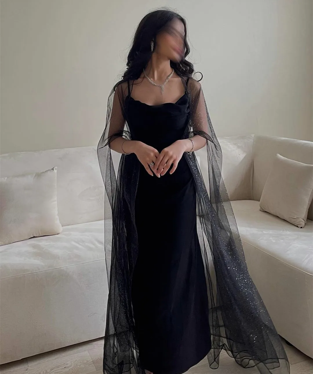 

Женское длинное плиссированное платье в пол