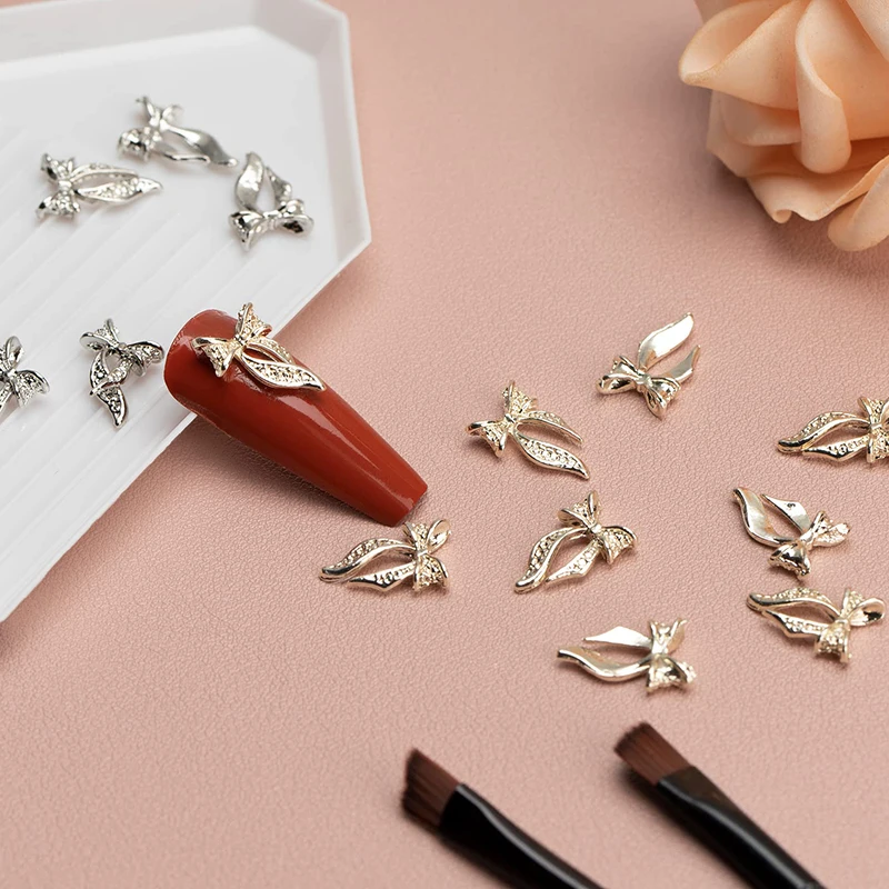 

20 Pcs Bowknot Nail Charms Luxury Designer Brand Logo Parts Decoration Supplies Gold Silver Korea Manicure Accessories Jewelry