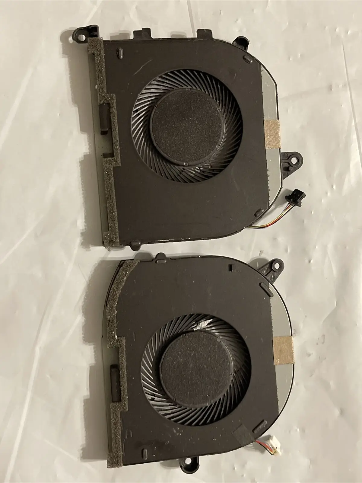 

Genuine FOR Dell XPS 15 7590 DELL Precision 5540 CPU GPU Cooling Fans F01PX V9H8N