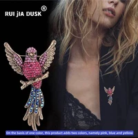 rui jia dusk european and american color full diamond parrot brooch new high end cartoon animal bird coat coat pin accessories