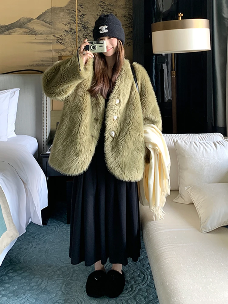 Женский трикотажный топ с V-образным вырезом