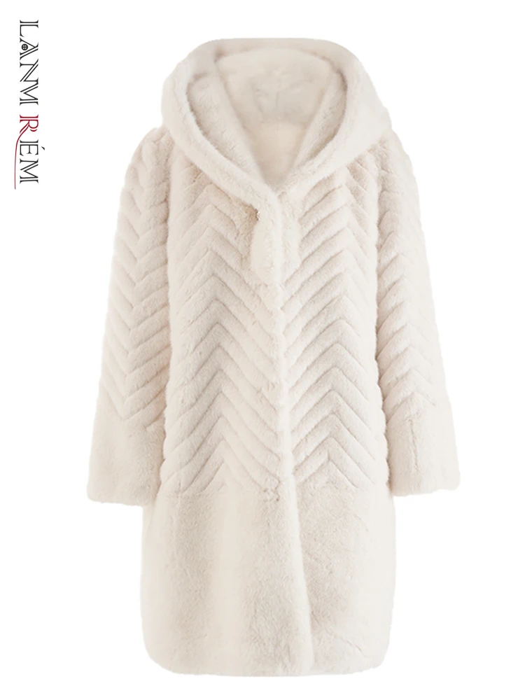 Зимнее теплое пальто с мехом и капюшоном LANMREM