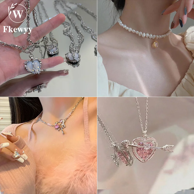

Fkewyy New Love Stitching Pearls Japanese And Korean Necklace Design Sense Of Senior Light Luxury Clavicle Chain Female Necklace