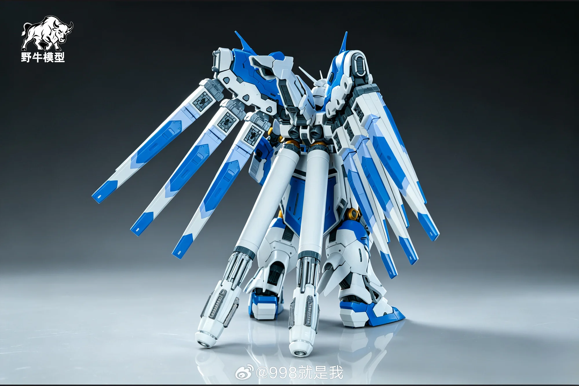 Фото Набор для сборки меха Bison Model 1/100 Hi-V (увеличенная версия) с двойной броней RG GK и дополнительной головой 1/72, пластиковая модель для сборки №3