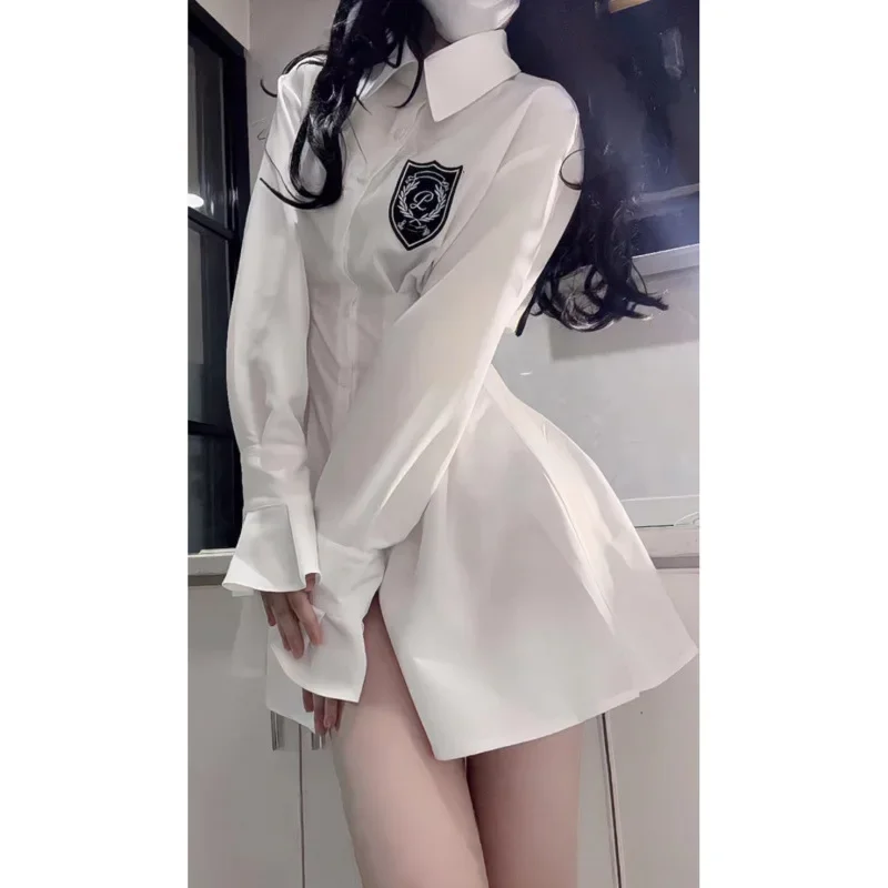2024 весна и осень новое корейское стильное белое платье-рубашка средней длины в