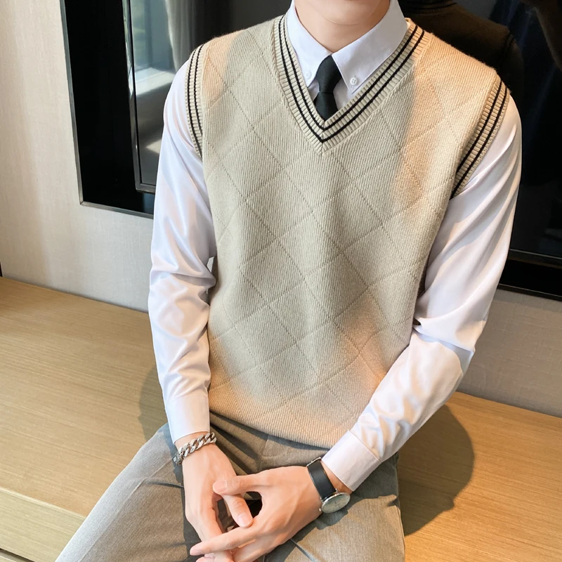

Korean Pattern Knit Sweater Sleeveless Retro Student Autumn Clothes Men's Vest Vest Woolen S-3XL New Sweaters 2022 V-neck