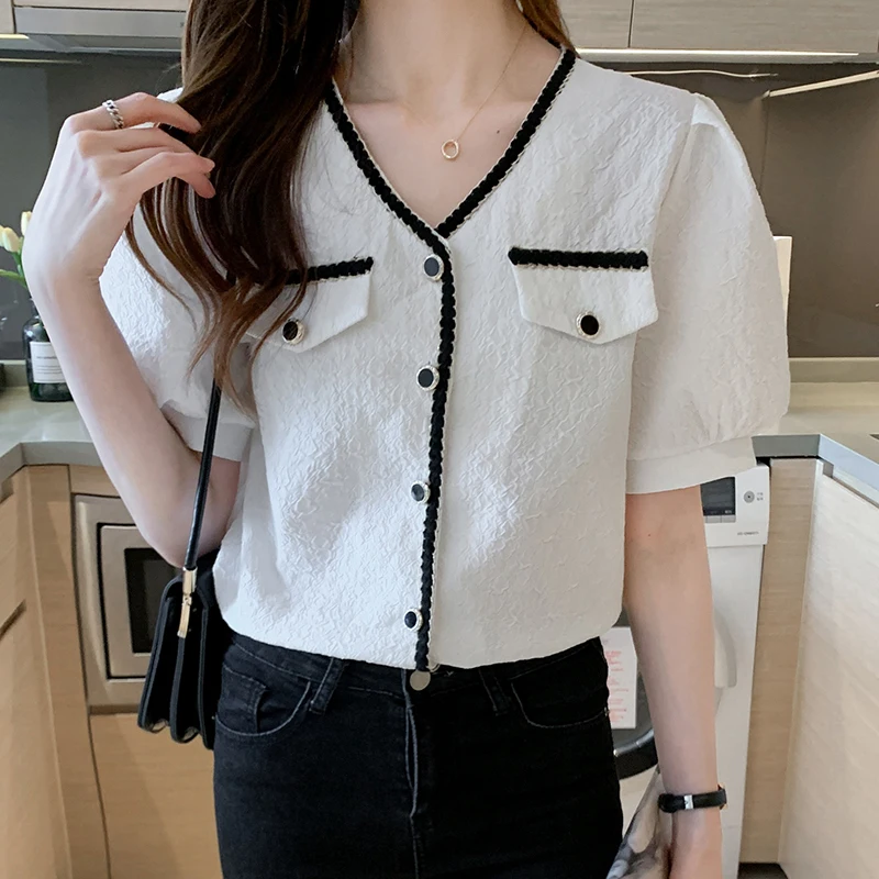 

2022 summer new women's short sleeved shirt slim black and white stripes western fashion small fragrance shirt 013C, 608-6