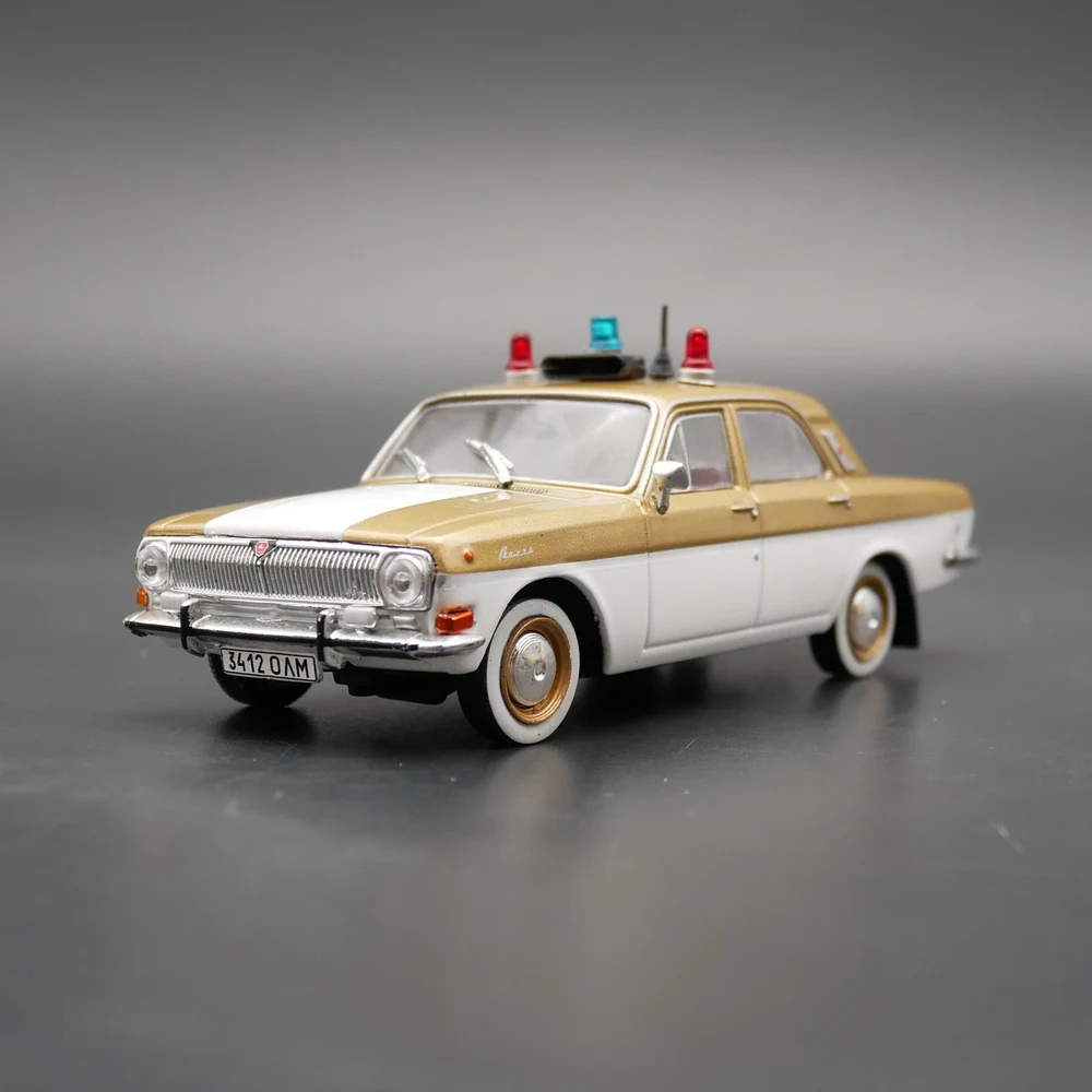 

Модель автомобиля под давлением Ixo 1:43 Volga Gas 24, металлическая Игрушечная машина