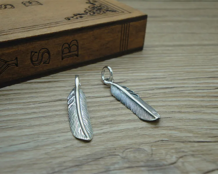 Мужское ожерелье с перьями в стиле панк