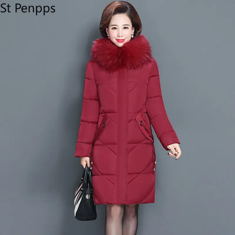 Женская Длинная зимняя куртка с цветным меховым воротником и капюшоном |