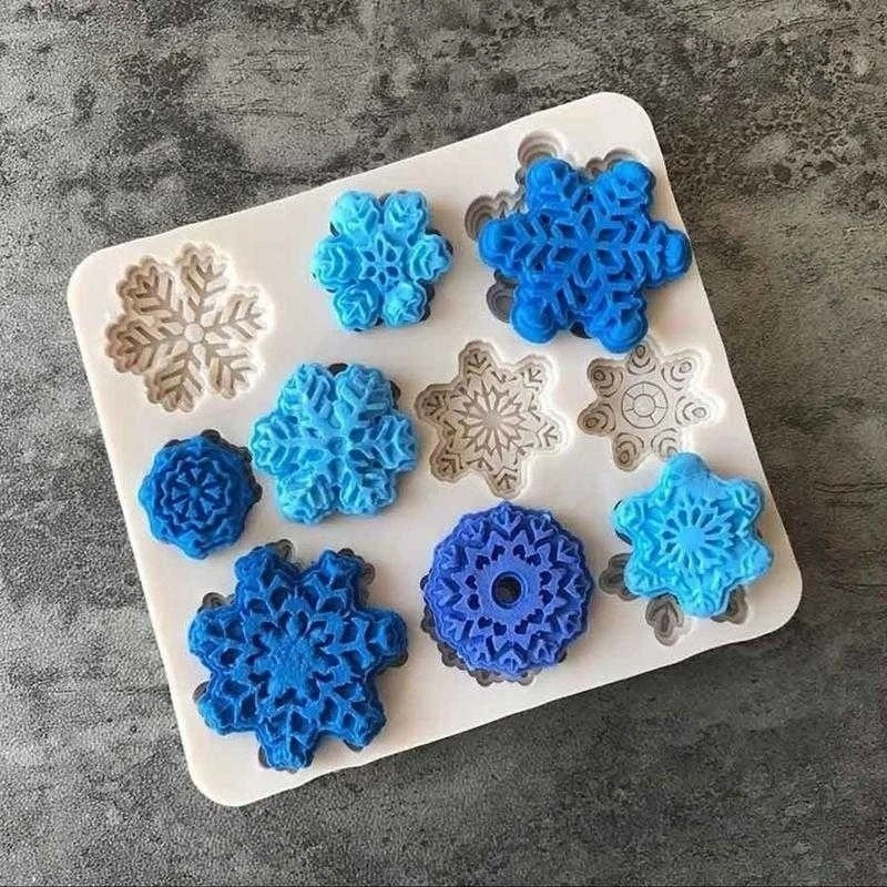 

Christmas DIY Bake Snowflake Mold Cookie Cake Silicone Mold Christmas Snowflakes Bakeware Tools