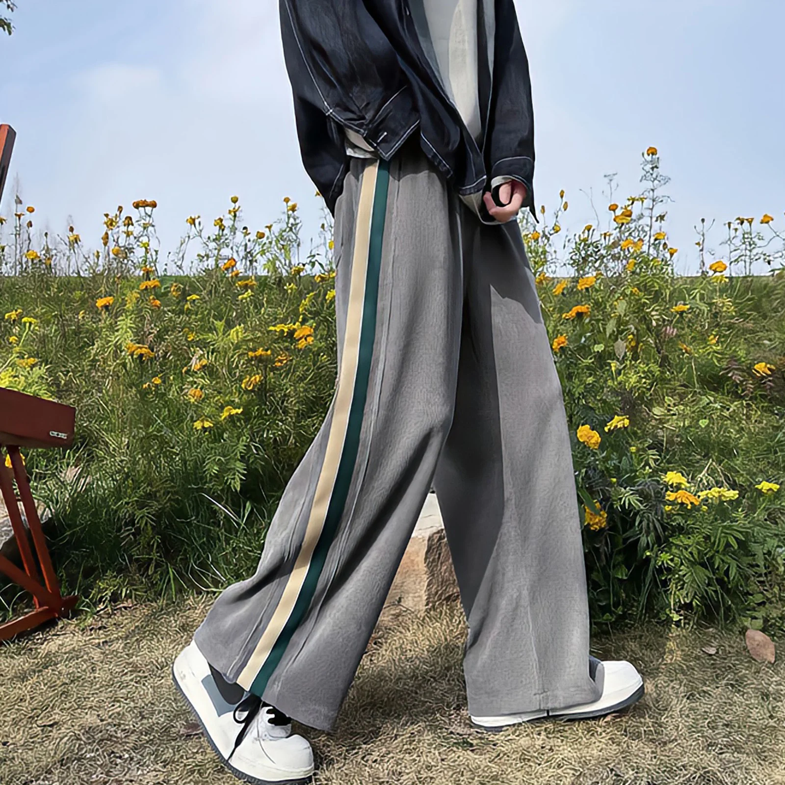 

New Baggy Casual Pants Man Wide Leg Straight Black Sweatpants Streetwear Japanese Corduroy Vintage Hip Hop Stripe Trousers