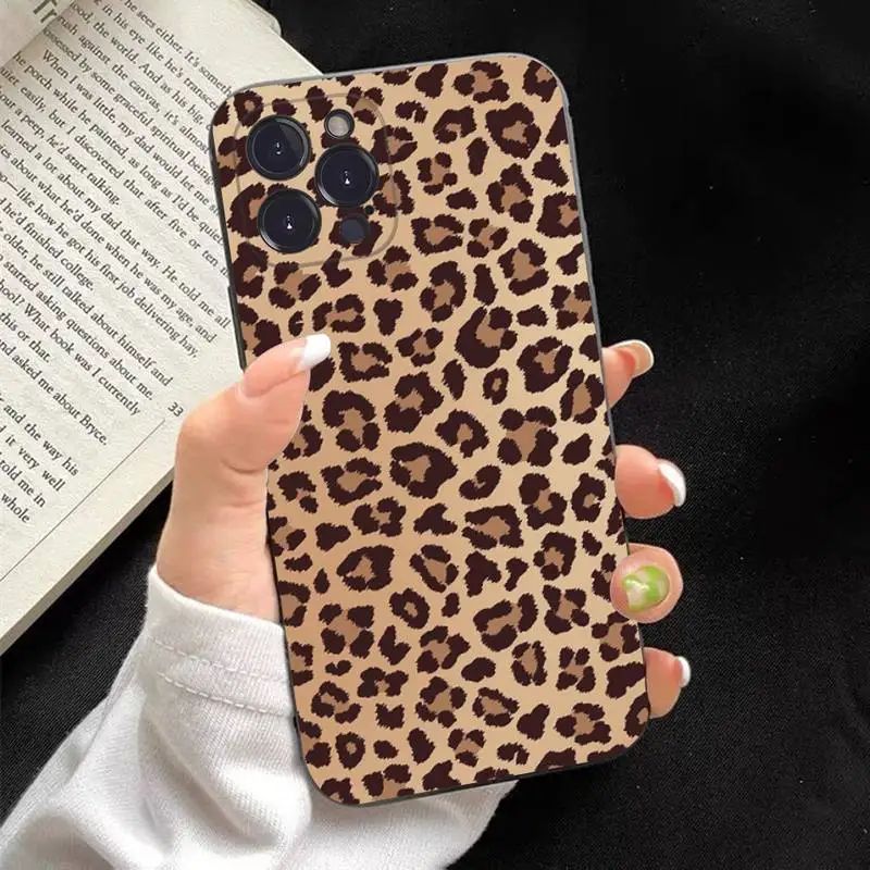 Leopard print Phone Case Silicone Soft for iphone 14 13 12 11 Pro Mini XS MAX 8 7 6 Plus X XS XR Cover
