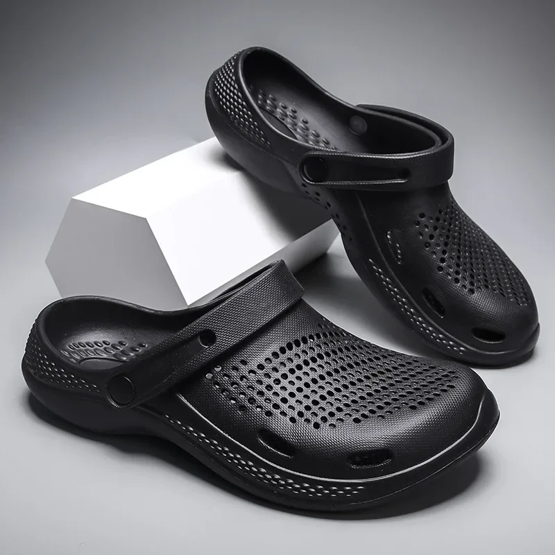 

Croc New Sandals Men's Oversized Ventilate Non-slip Beach Shoes Men Wear Women's Casual Flip-flops Garden Couples Shoes