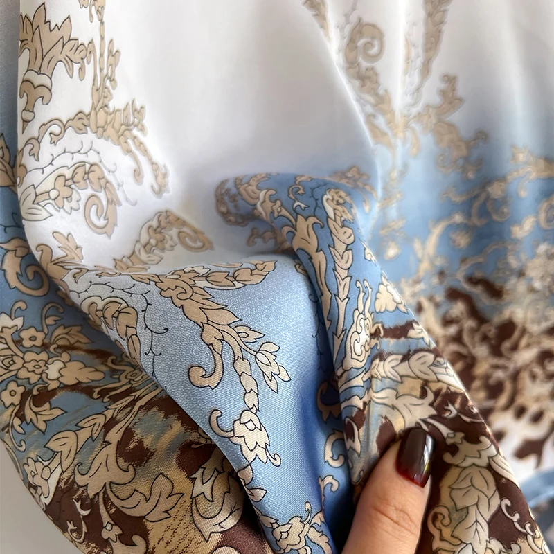 2024 Новый шелковый шарф 110x110 см роскошный брендовый дизайнерский женский модный