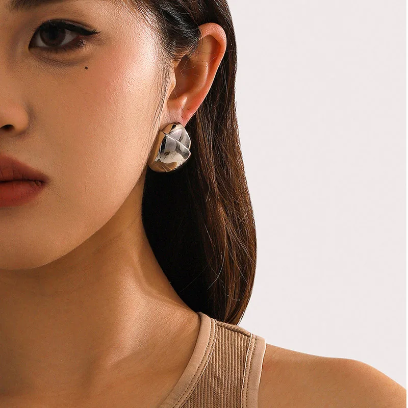 PRISCA | Круглые серьги из нержавеющей стали для женщин. Щипцы лесного ореха.