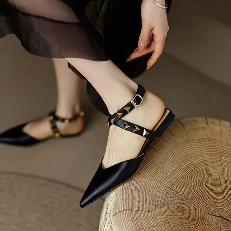 French Genuine Leather Pointed Toe Outdoor Semi-Slippers 2023 New Closed Toe Rivet Flat Sandals Women Summer