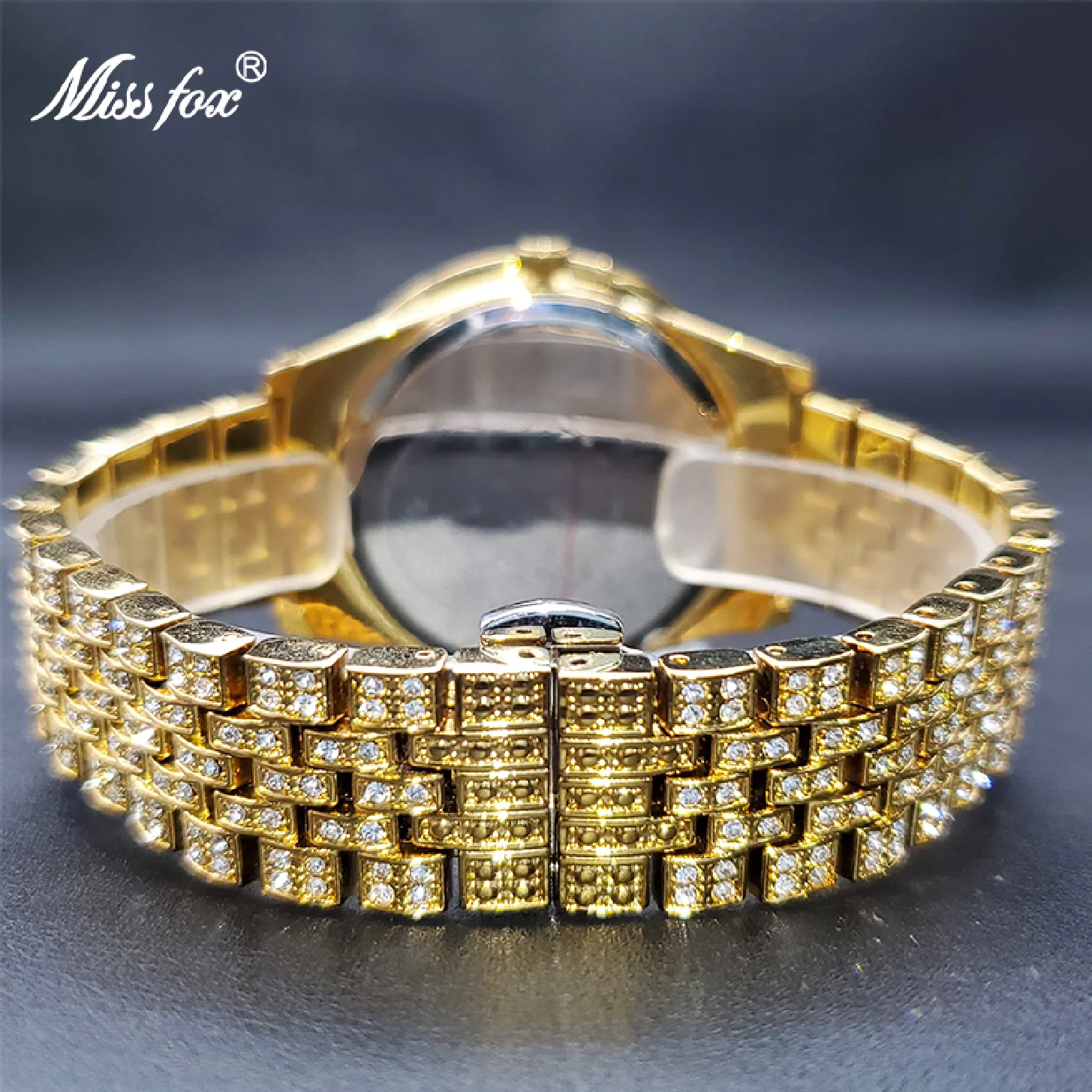 Рисунок 4 - Новинка, золотые часы для женщин