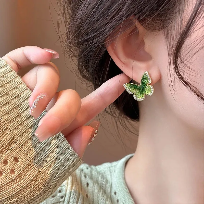 Новые Модные Зеленые циркониевые серьги в форме бабочки Женские винтажные