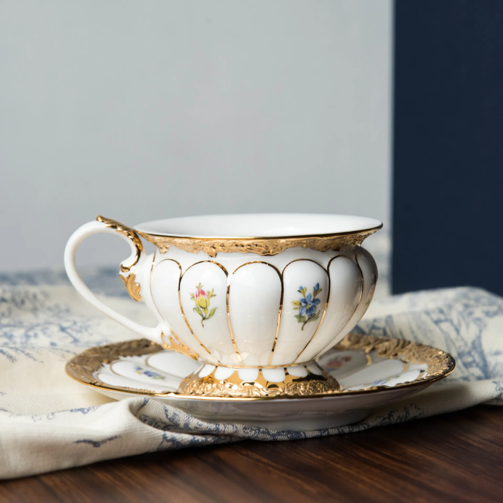 

Керамическая кружка Европейский корт