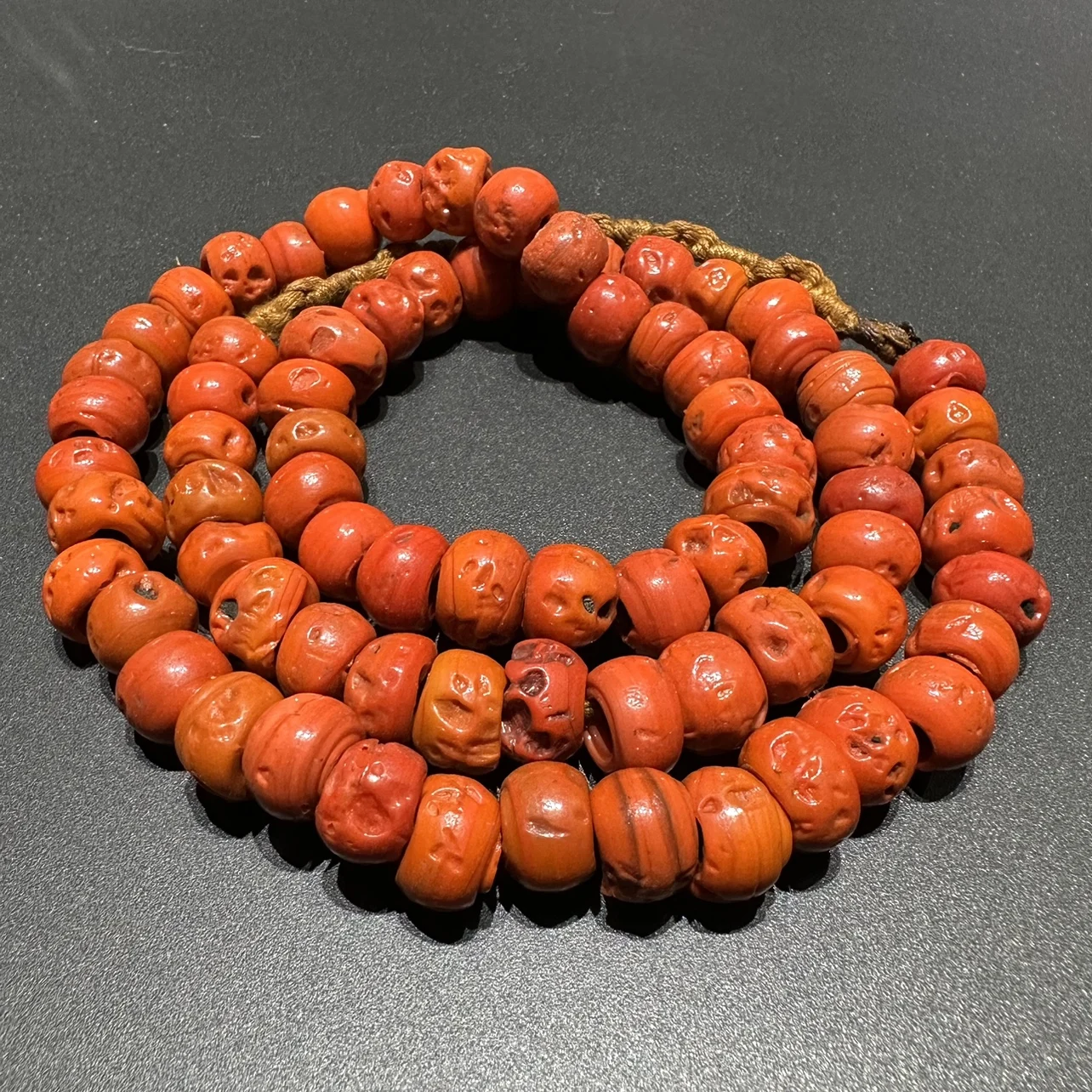 

1pcs/lot Himalayas mysterious plateau area handmade ancient dharma old glass necklace Buddha beads bracelet Qibao Xueba color