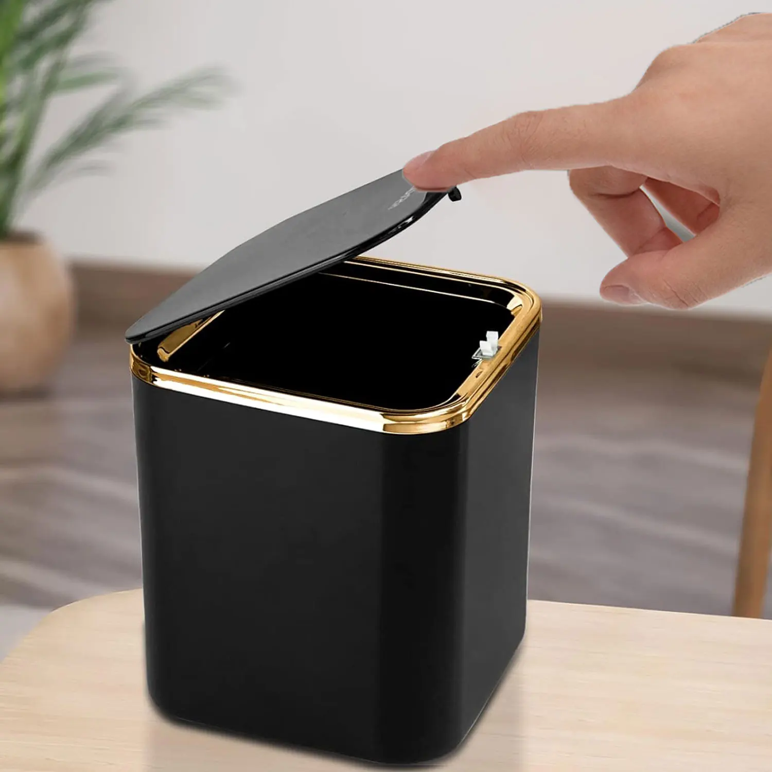 Мини-корзина для мусора с крышкой 2 л