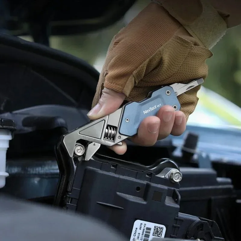 Многофункциональный нож складной