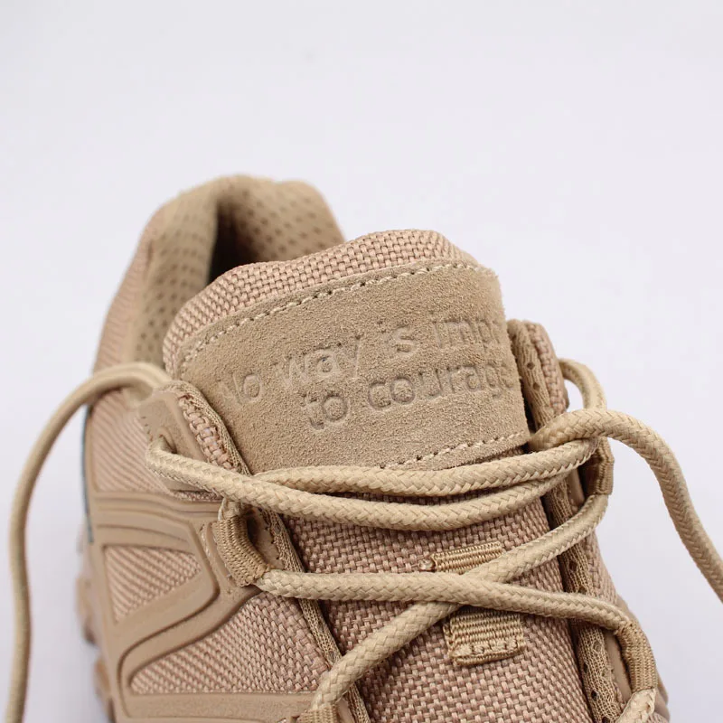 2022new Desert Combat Boots Hiking Shoes Short Sand Outdoor Shoes Men's Red Spider Combat Boots Mesh (Air mesh)  Rubber