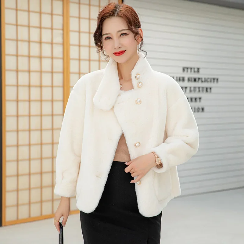 Женское меховое пальто на пуговицах короткая теплая пушистая плюшевая куртка из